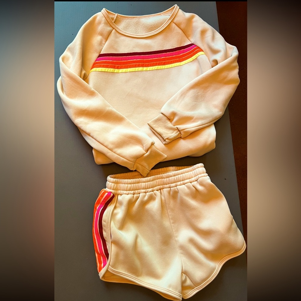 Cream Sweatshirt and Shorts Set with Stripes